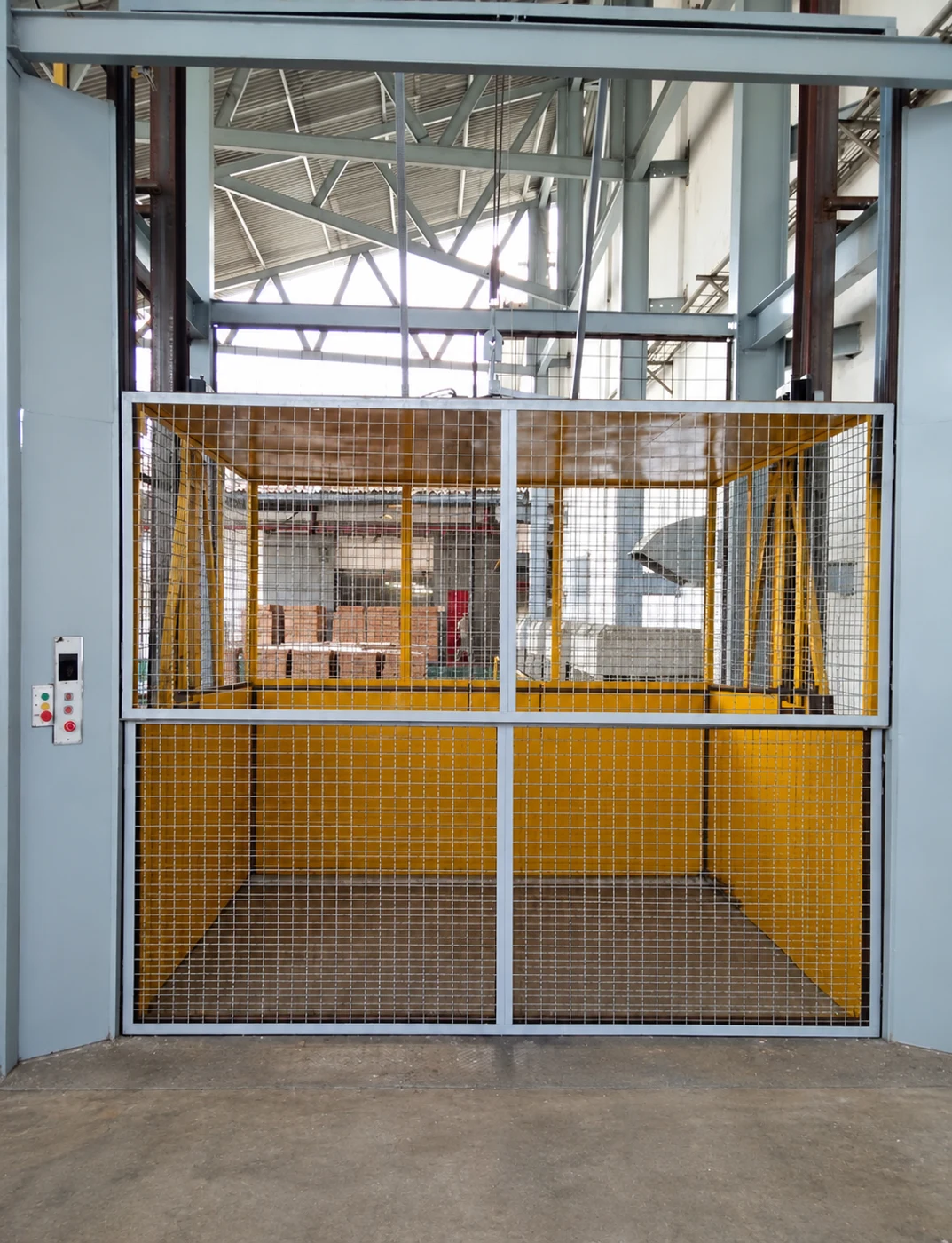 Lift barang — MIP Mitra Insan Persada